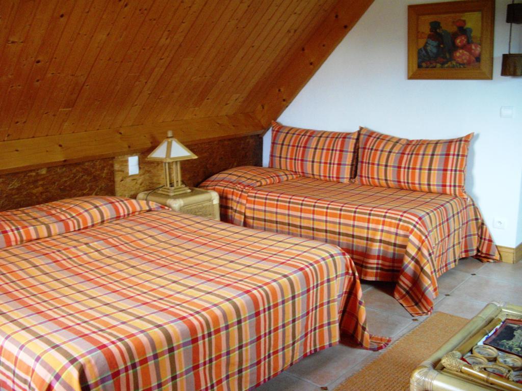 Chez Katy Et Dede Hotel Bangor Room photo